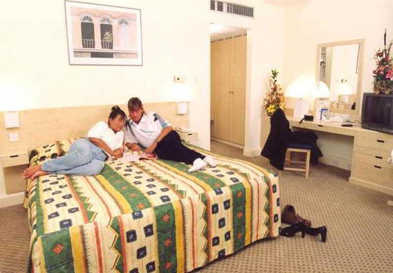 Tulip Inn Downtown Muscat Ngoại thất bức ảnh