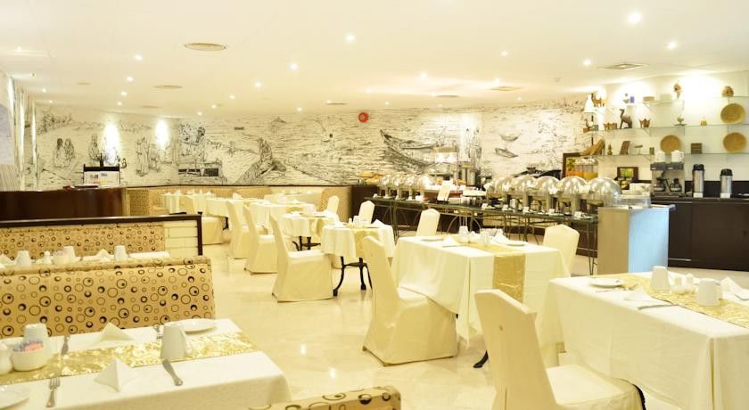 Tulip Inn Downtown Muscat Ngoại thất bức ảnh