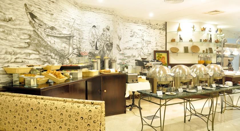 Tulip Inn Downtown Muscat Ngoại thất bức ảnh