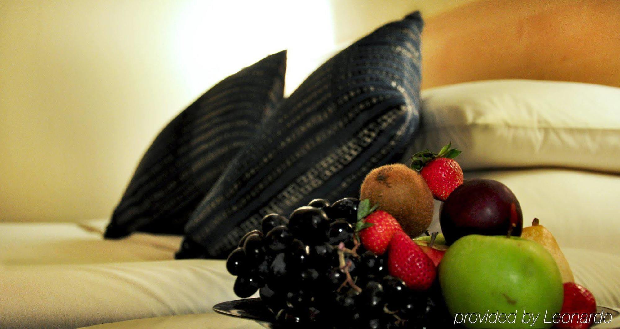 Tulip Inn Downtown Muscat Ngoại thất bức ảnh