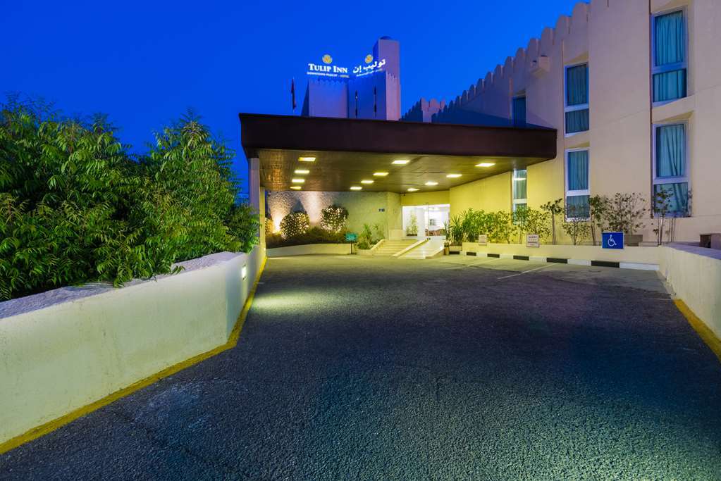 Tulip Inn Downtown Muscat Ngoại thất bức ảnh